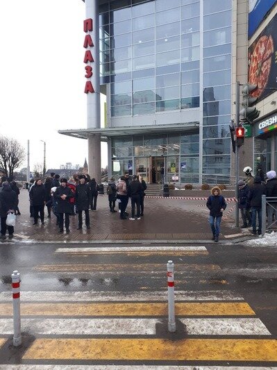 В Калининграде из-за гранаты для пейнтбола эвакуировали ТЦ "Плаза" (фото) - Новости Калининграда | Фото: очевидец