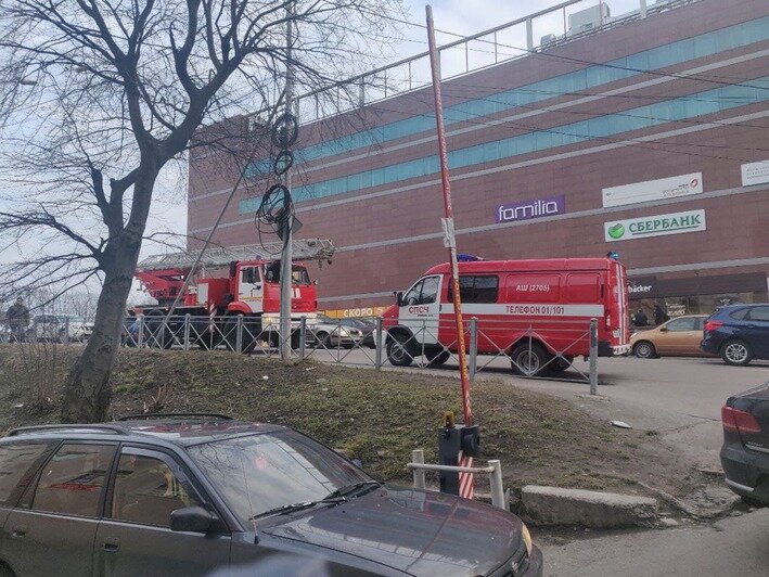 Очевидцы: в ТЦ "Мега" на Озерова произошло задымление (фото)  - Новости Калининграда | Фото: очевидцы