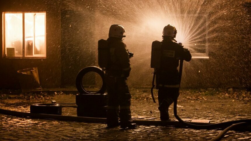 В Зеленоградском районе при пожаре в жилой двухэтажке эвакуировали четырёх человек - Новости Калининграда | Архив "Клопс"