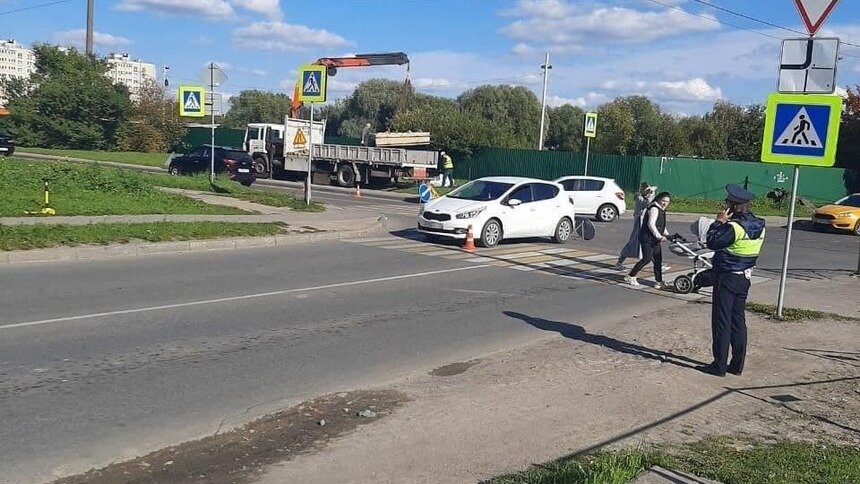 В Калининграде сбили двухлетнюю девочку, которая шла с папой по «зебре» - Новости Калининграда | Фото: очевидцы
