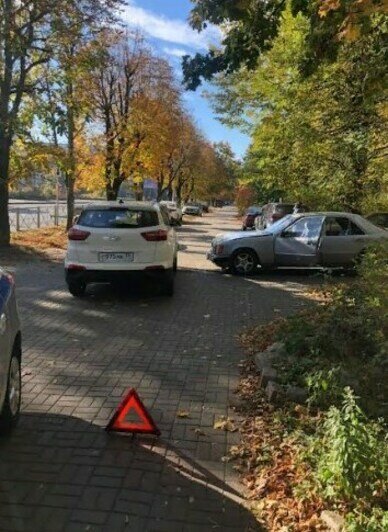 В Калининграде пассажирка Mercedes пострадала при столкновении с Hyundai - Новости Калининграда | Фото: ГИБДД региона
