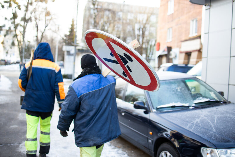 «Прыгнул на тротуар перед грузовиком»: что происходит в центре Калининграда из-за закрытой на ремонт Соммера - Новости Калининграда | Фото: Александр Подгорчук / «Клопс»