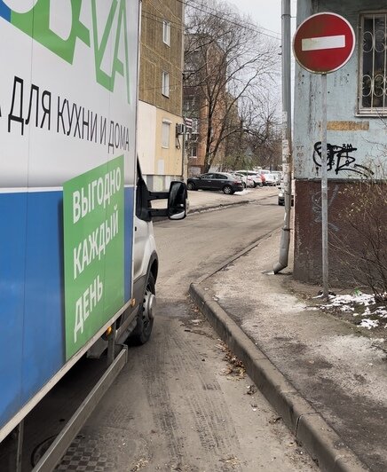 Из-за ремонта Соммера во второй раз изменили схему движения транспорта на Пролетарской - Новости Калининграда | Фото: «Клопс»