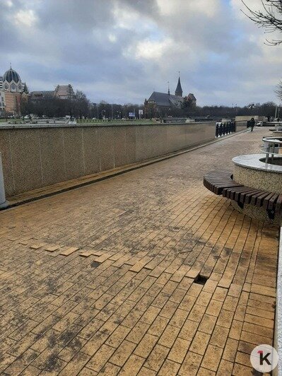 В Калининграде набережная Трибуца провалилась в нескольких местах (фото) - Новости Калининграда | Фото: «Клопс»