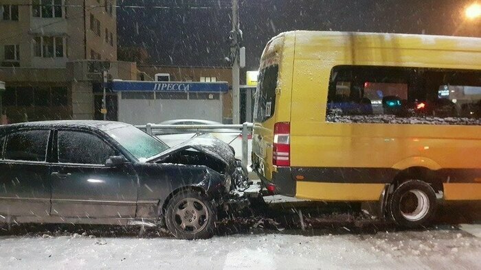 Сгоревшая автомойка и снежная каша на калининградских дорогах: что случилось в выходные - Новости Калининграда | Фото: очевидец