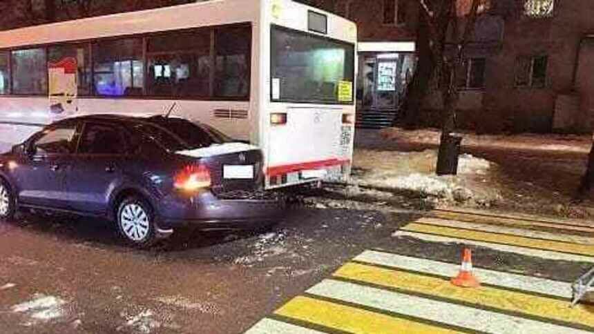 На Невского сбили 14-летнего школьника, переходившего дорогу на «зелёный» - Новости Калининграда | Фото: ГИБДД региона