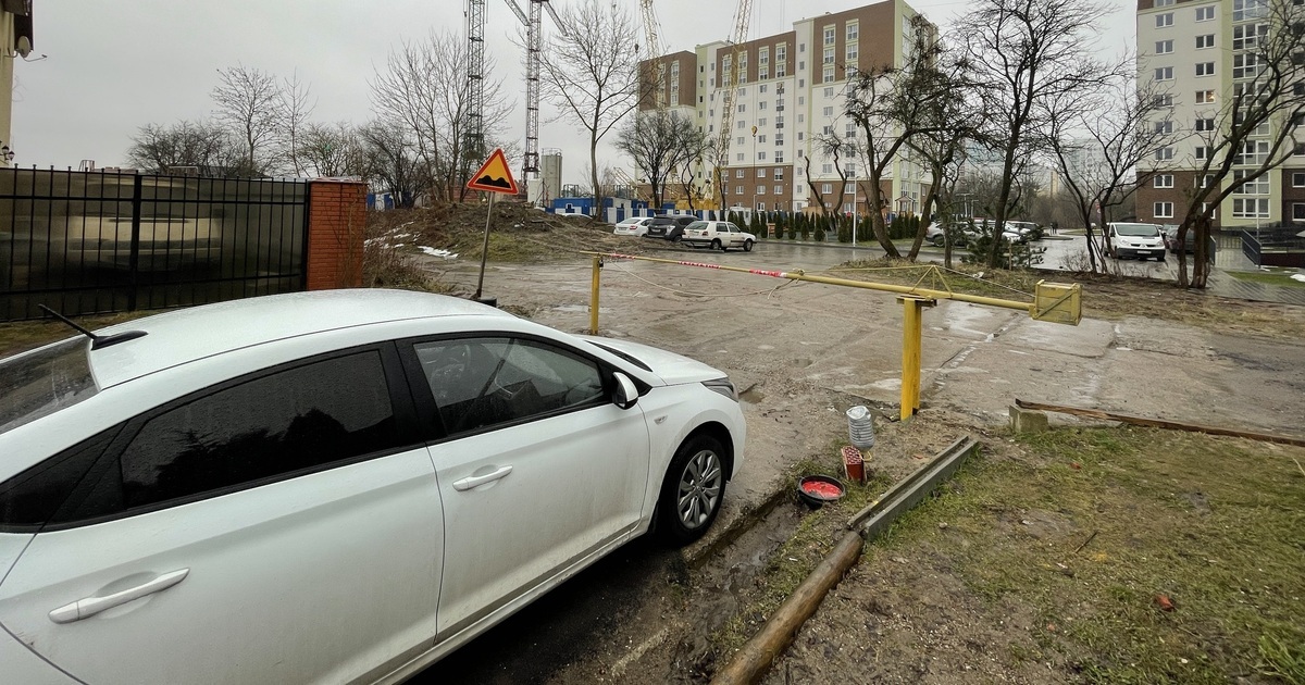 Переулок новоселова. Новоселов 9 поселок курортное феодосия. Переулок новоселова. Переулок новоселова. Калининград старокаменная.