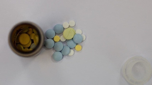 Поражение лицевого нерва и нарушение координации: невролог рассказала о первых признаках рассеянного склероза