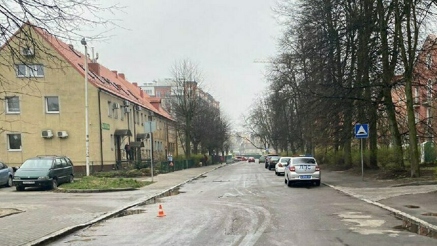 В Калининграде автомобиль сбил пенсионерку, переходившую дорогу не по «зебре» - Новости Калининграда | Фото: Пресс-служба УМВД