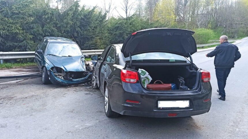 В Гвардейском районе пенсионер на Chevrolet выехал на встречку и врезался в легковушку - Новости Калининграда | Фото: пресс-служба регионального УМВД