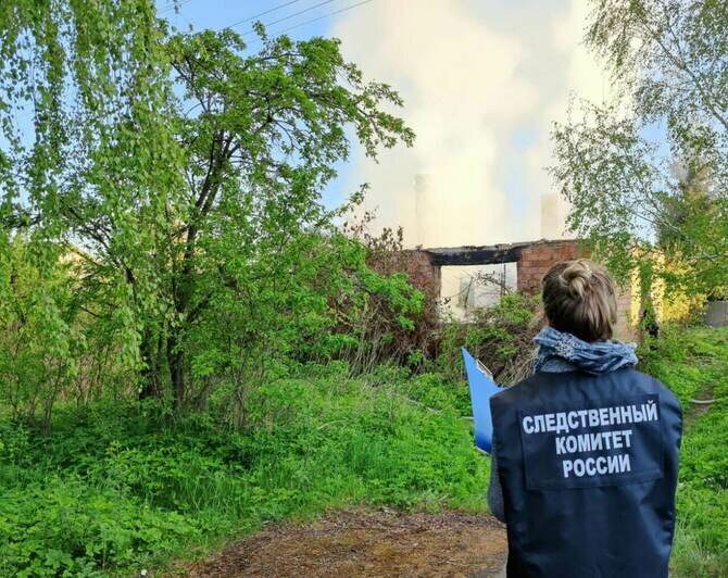 В Озёрском районе во время пожара в частном доме погиб 45-летний мужчина - Новости Калининграда | Фото: региональный СКР