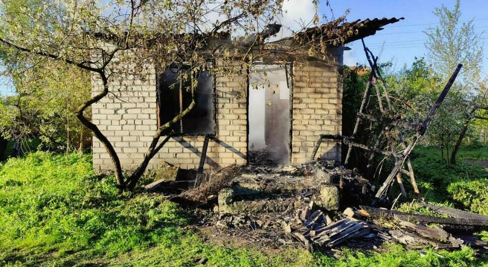 В Озёрском районе во время пожара в частном доме погиб 45-летний мужчина - Новости Калининграда | Фото: региональный СКР