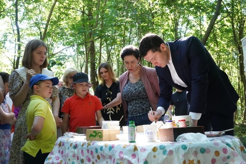 В Калининграде на площадке будущего детского хосписа заложили первый камень (фото) - Новости Калининграда | Фото: личная страница Елены Дятловой/ «Вконтакте»