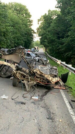 Машину буквально разорвало: в аварии на трассе «Калининград — Зеленоградск» погибла водитель Volkswagen (видео) - Новости Калининграда | Фото очевидцев