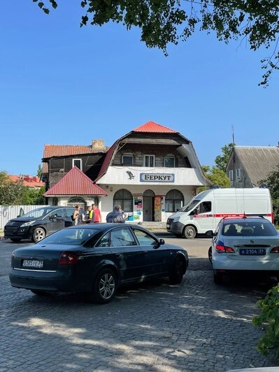 В Полесске столкнулись три машины: по предварительным данным, пострадали трое взрослых и 4 ребёнка   - Новости Калининграда | Фото: Алексей Рябов, группа «Адекватный Полесск» / «ВКонтакте»
