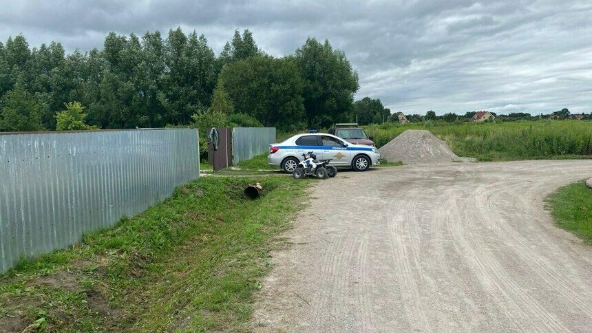 Под Гурьевском 14-летний школьник на квадроцикле съехал в кювет и перевернулся - Новости Калининграда | Фото: пресс-служба регионального УМВД