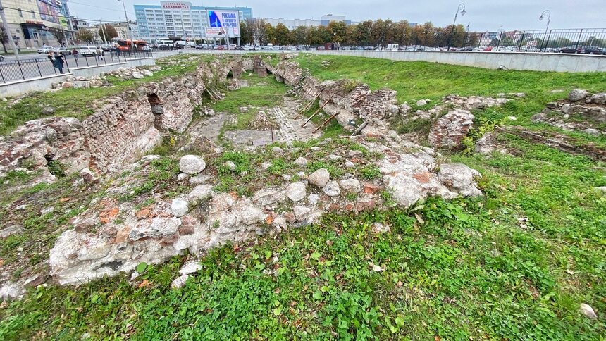 Власти нашли подрядчика, который закопает руины Королевского замка - Новости Калининграда | Фото: Александр Подгорчук / Архив «Клопс»