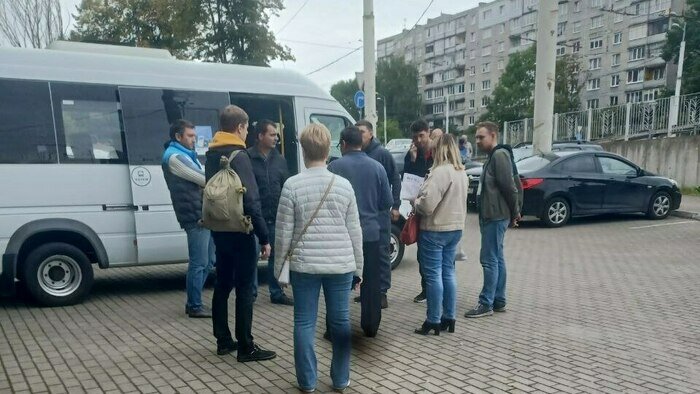 Получившие повестки уезжают в части | Фото: Анна Туманова