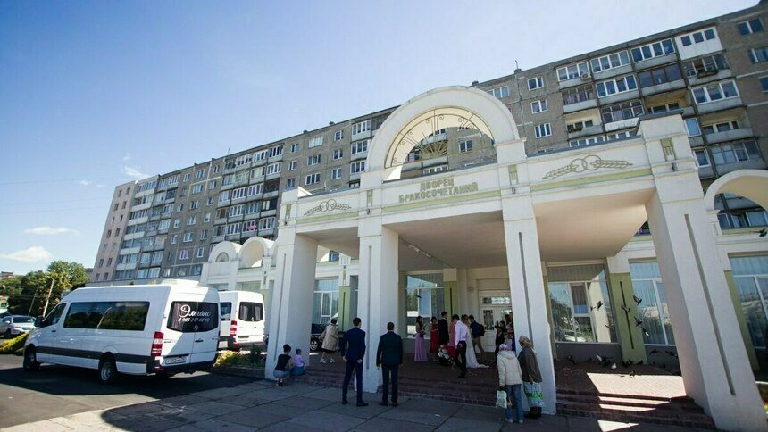 В калининградских загсах пообещали оперативно расписать пары, если жених попал под мобилизацию  - Новости Калининграда | Фото: Александр Подгорчук / Архив «Клопс»