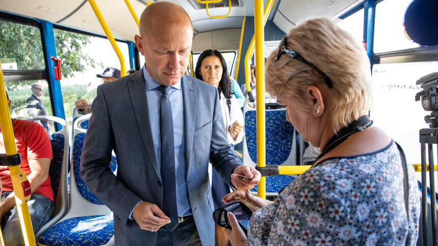 Администрация Калининграда разрабатывает единый пересадочный билет на городской транспорт - Новости Калининграда | Фото: Александр Подгорчук / Архив «Клопс»