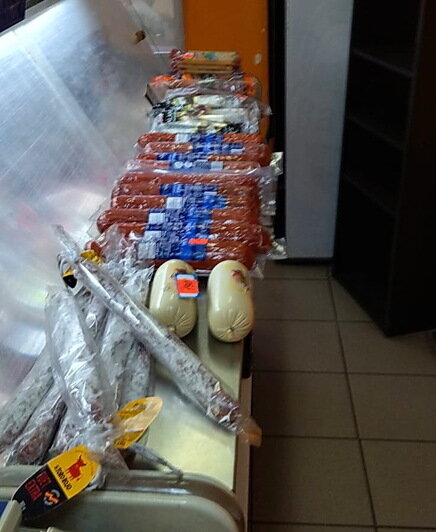 В продуктовом магазине Светлого изъяли 41 кг польской и французской санкционки - Новости Калининграда | Фото: пресс-служба Калининградской областной таможни