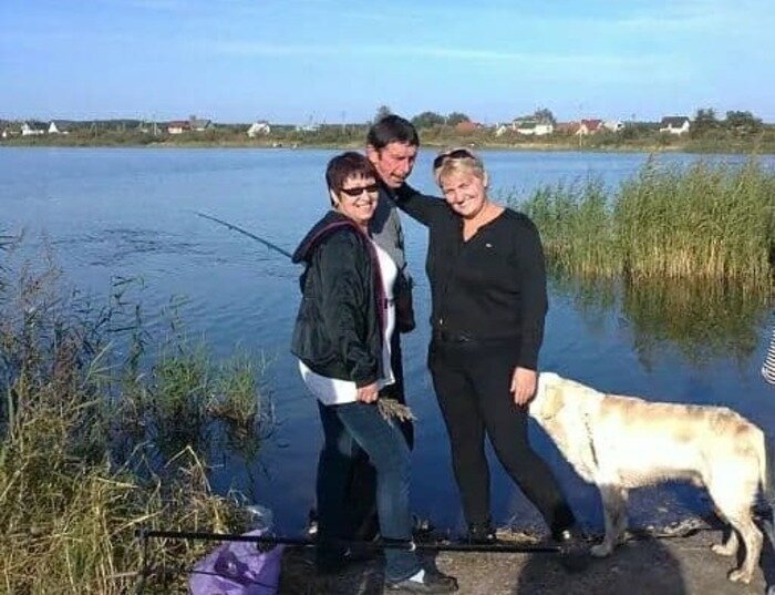 Елена и Альбина и гостят на даче у Александра  | Фото предоставили подруги Александра