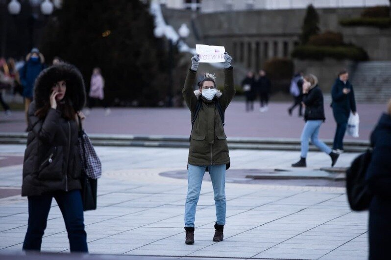 В Калининграде прошла несанкционированная акция против спецоперации РФ на Украине (фоторепортаж) - Новости Калининграда | Фото: Александр Подгорчук / «Клопс»