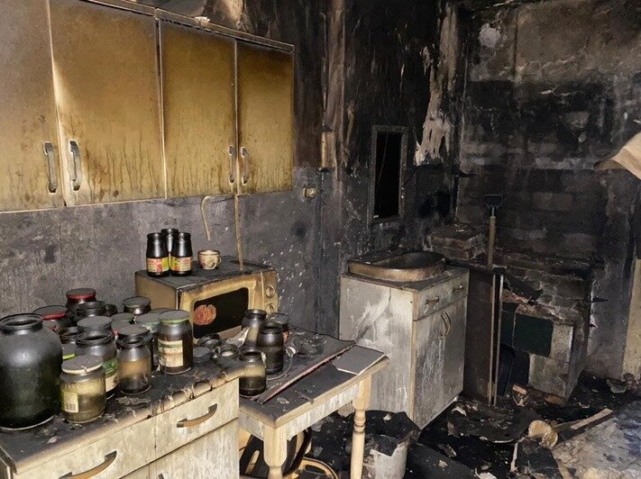 Жил один и злоупотреблял алкоголем: при пожаре в Полесске погиб 43-летний мужчина (фото) - Новости Калининграда | Фото: СУ СК России по Калининградской области