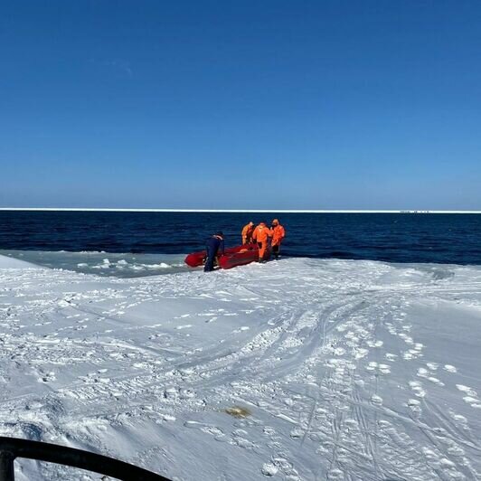 На юге Сахалина со льдины в море сняли 267 рыбаков (фото, видео) - Новости Калининграда | Фото: МЧС России
