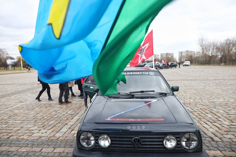 В Калининграде состоялся автопробег в поддержку спецоперации России на Украине (фоторепортаж) - Новости Калининграда | Фото: Александр Подгорчук / «Клопс»