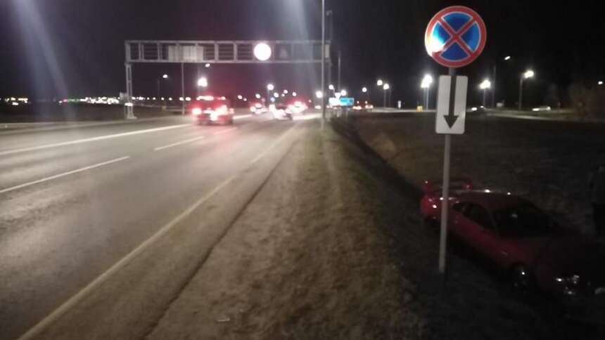 Под Гурьевском водитель выехал на встречку и вылетел в кювет - Новости Калининграда | Фото: пресс-служба регионального УМВД