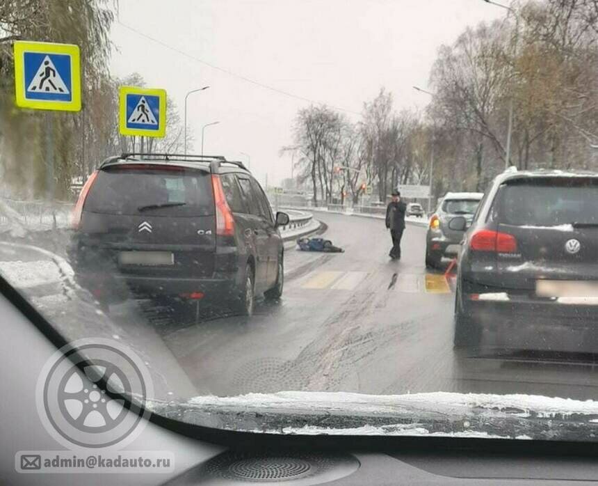 Травма бедра и позвоночника: на переходе в Калининграде сбили 38-летнюю женщину - Новости Калининграда | Фото: «Сообщество автомобилистов Калининградской области» 
