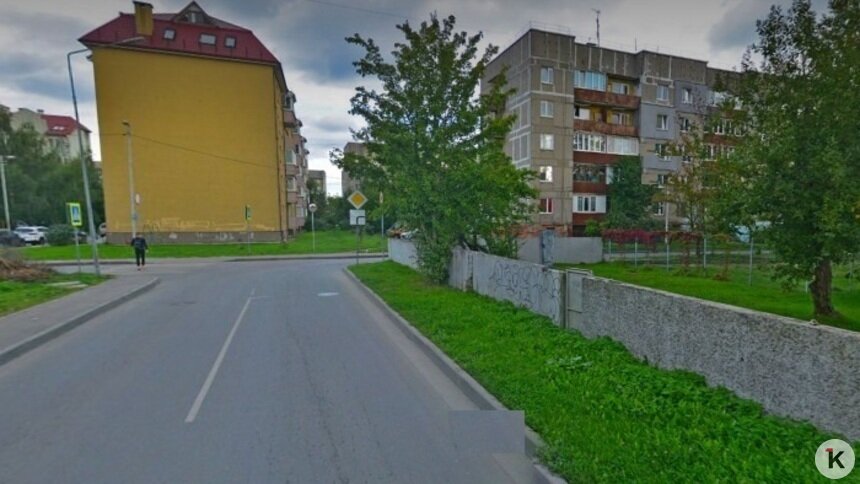 В Калининграде убрали забор на Железнодорожной, закрывавший обзор водителям - Новости Калининграда | Скриншот сервиса «Яндекс.Карты»