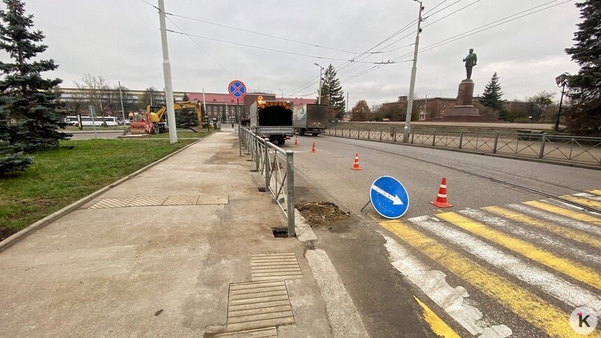 Возле бывшего «Макдоналдса» на Южном вокзале расширили дорогу: как теперь ехать - Новости Калининграда | Фото: Александр Подгорчук / «Клопс»