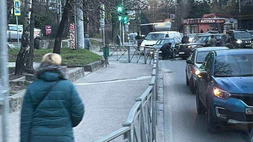 В Калининграде на проспекте Победы образовалась километровая пробка - Новости Калининграда | Фото очевидцев