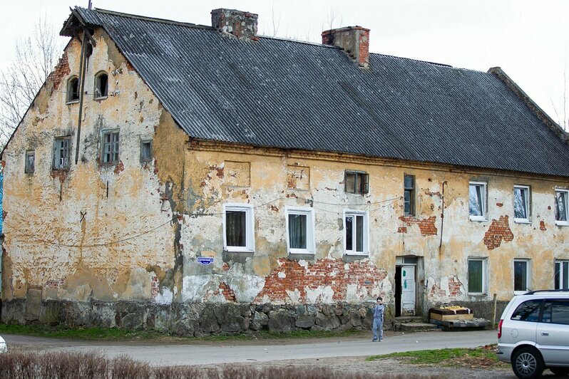 Обшарпанности в городе тоже предостаточно | Фото: Александр Подгорчук / «Клопс»