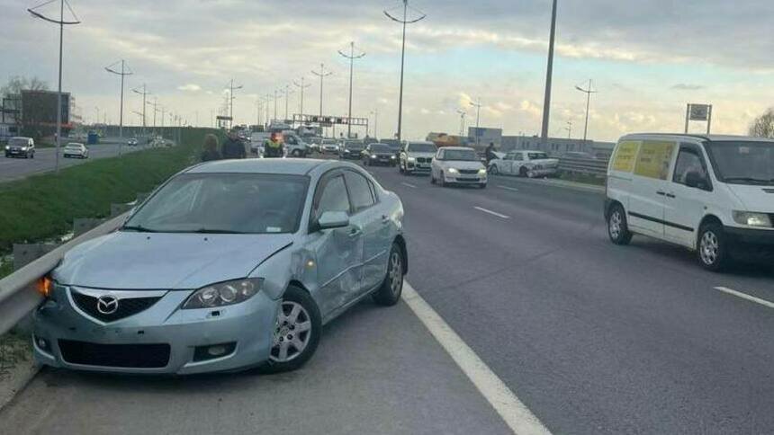 На Северном обходе произошло массовое ДТП с пострадавшим - Новости Калининграда | Фото: пресс-служба региональной ГИБДД