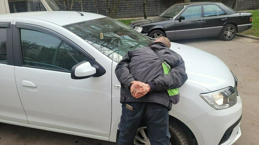 Задержан калининградец, который расписывал дома рекламой наркошопов - Новости Калининграда | Фото: ЧОП «Балтийские медведи»