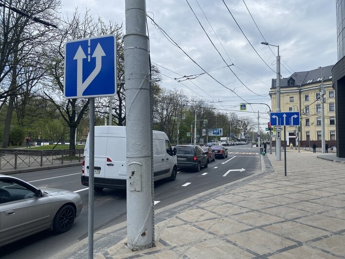 В Калининграде изменили схему движения на одном из центральных перекрёстков (фото) - Новости Калининграда | Фото: Александр Подгорчук / «Клопс»