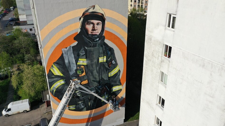 В Калининграде появился мурал в честь пожарных (фото) - Новости Калининграда | Фото: пресс-служба администрации Калининграда