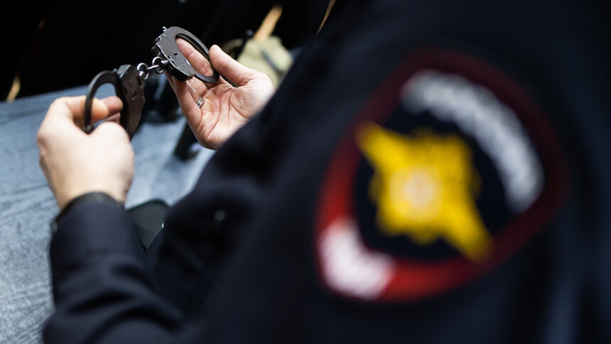 В Адыгее девушка-подросток пять лет насиловала сестру, пока матери не было дома — СМИ - Новости Калининграда | Александр Подгорчук / Архив Клопс