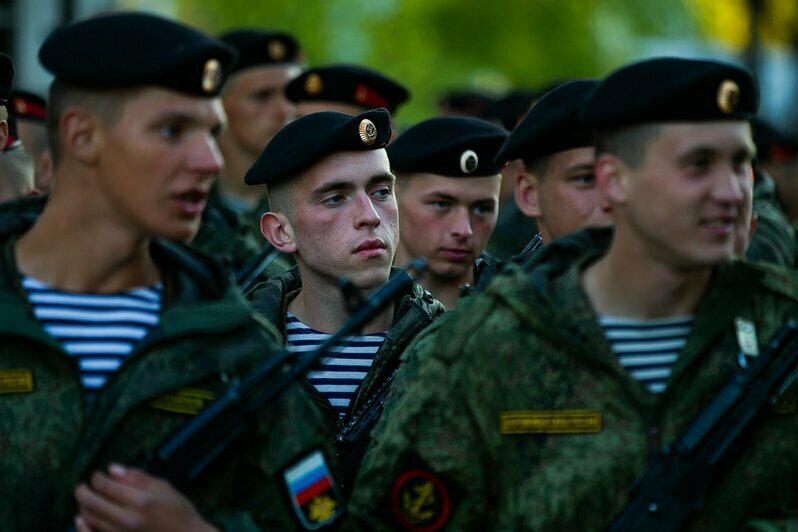 Как в Калининграде прошла первая репетиция парада Победы (фоторепортаж) - Новости Калининграда | Фото: Александр Подгорчук / «Клопс»