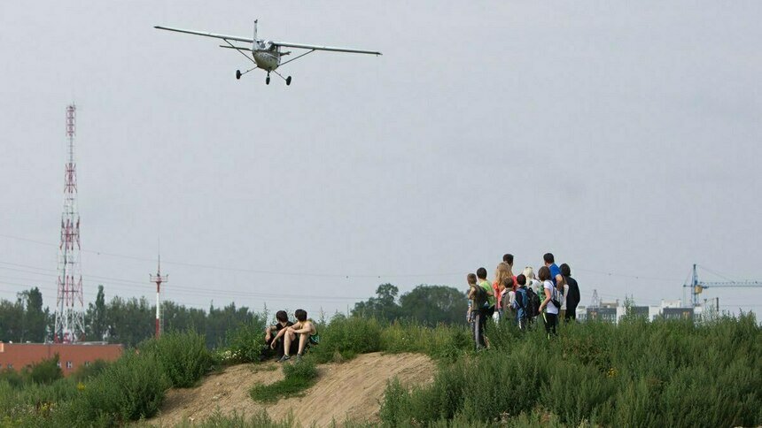 На территории бывшего аэродрома «Девау» разобьют ландшафтный парк - Новости Калининграда | Александр Подгорчук / Архив Клопс