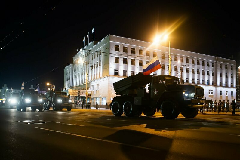 Как в Калининграде прошла первая репетиция парада Победы (фоторепортаж) - Новости Калининграда | Фото: Александр Подгорчук / «Клопс»