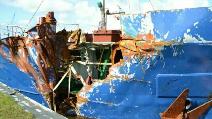 В Германии грузовое судно врезалось в морской ветряк - Новости Калининграда | Фото: Морская полиция Ольденбурга