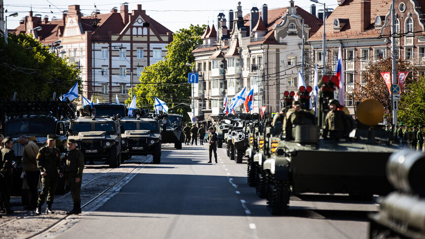 Опубликованы даты первых репетиций военного парада в Калининграде - Новости Калининграда | Фото: Александр Подгорчук / Архив «Клопс»