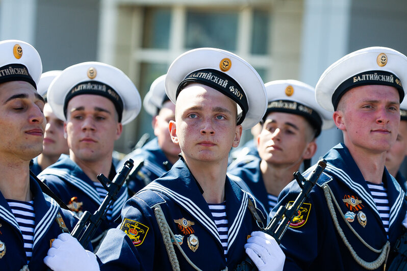 Как прошёл парад Победы в Калининграде: эмоции, улыбки и 70 единиц техники - Новости Калининграда | Фото: Александр Подгорчук / «Клопс»