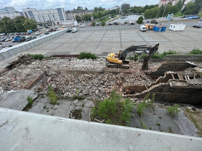 В Калининграде начали разбирать Дом Советов - Новости Калининграда | Фото: страница Андрея Толмачёва «ВКонтакте»