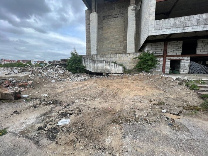 В Калининграде начали разбирать Дом Советов - Новости Калининграда | Фото: страница Андрея Толмачёва «ВКонтакте»