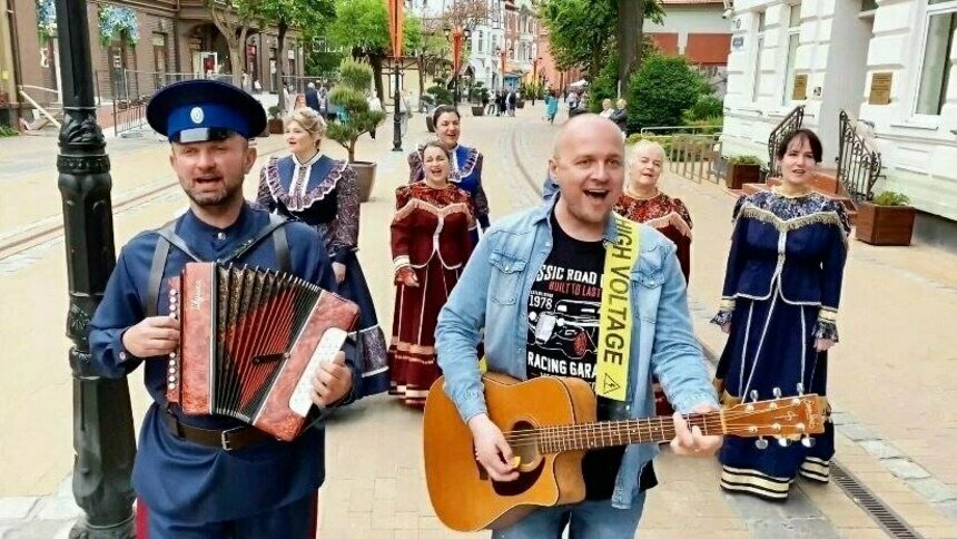 Егор Вахнин на съёмках клипа про Зеленоградск | Фото предоставил герой публикации